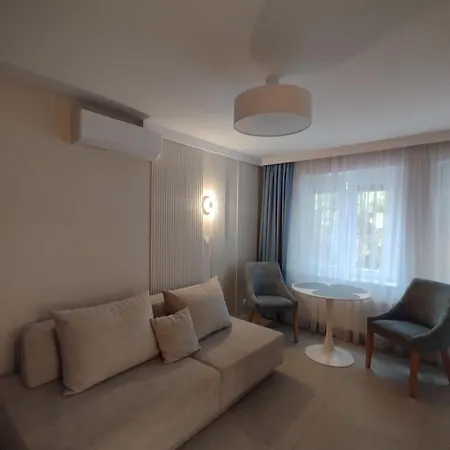 Sileo No.85 アパート ウストカ